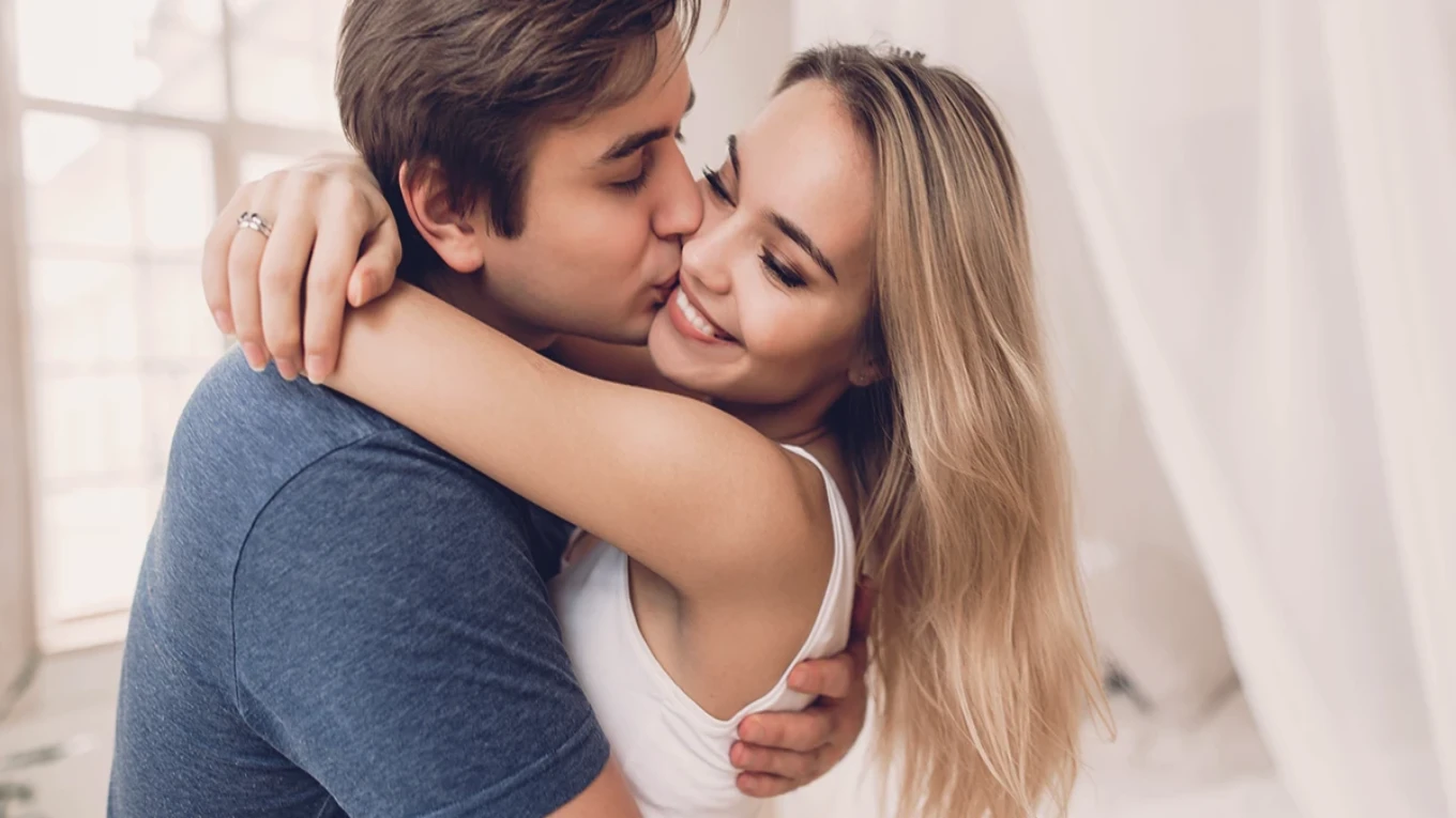 18 Signs You've Fallen Into Genuine True Love With Your Soulmate